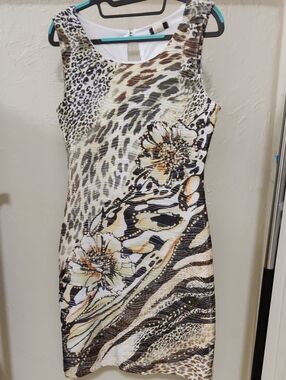 Cocomo Mixed Animal & Floral Print Midi Dress Form-fitting Lined Textured SizeS
